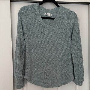 Hollister Women's Light Sage Green V-Neck Textured Knit Sweater